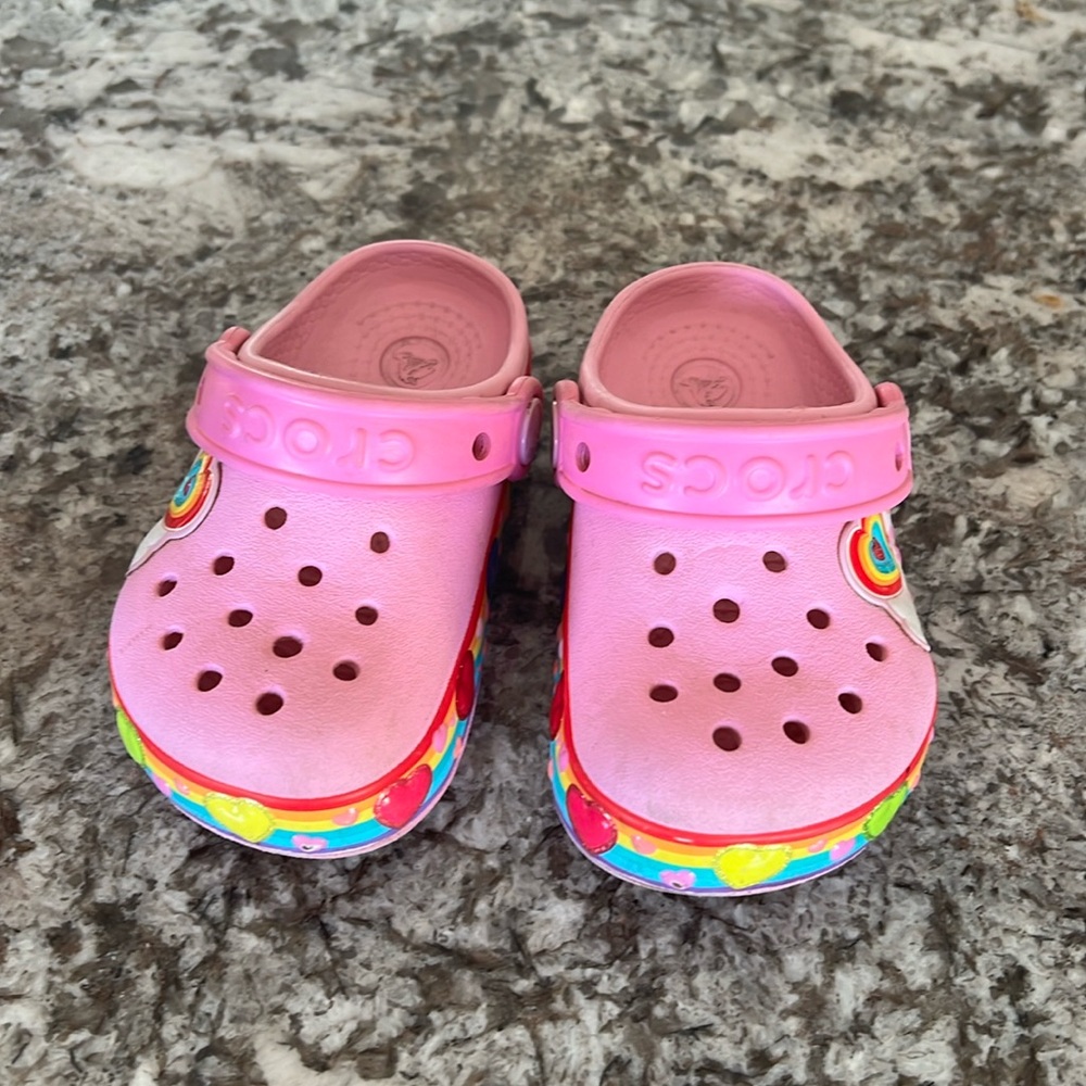 Girls crocs